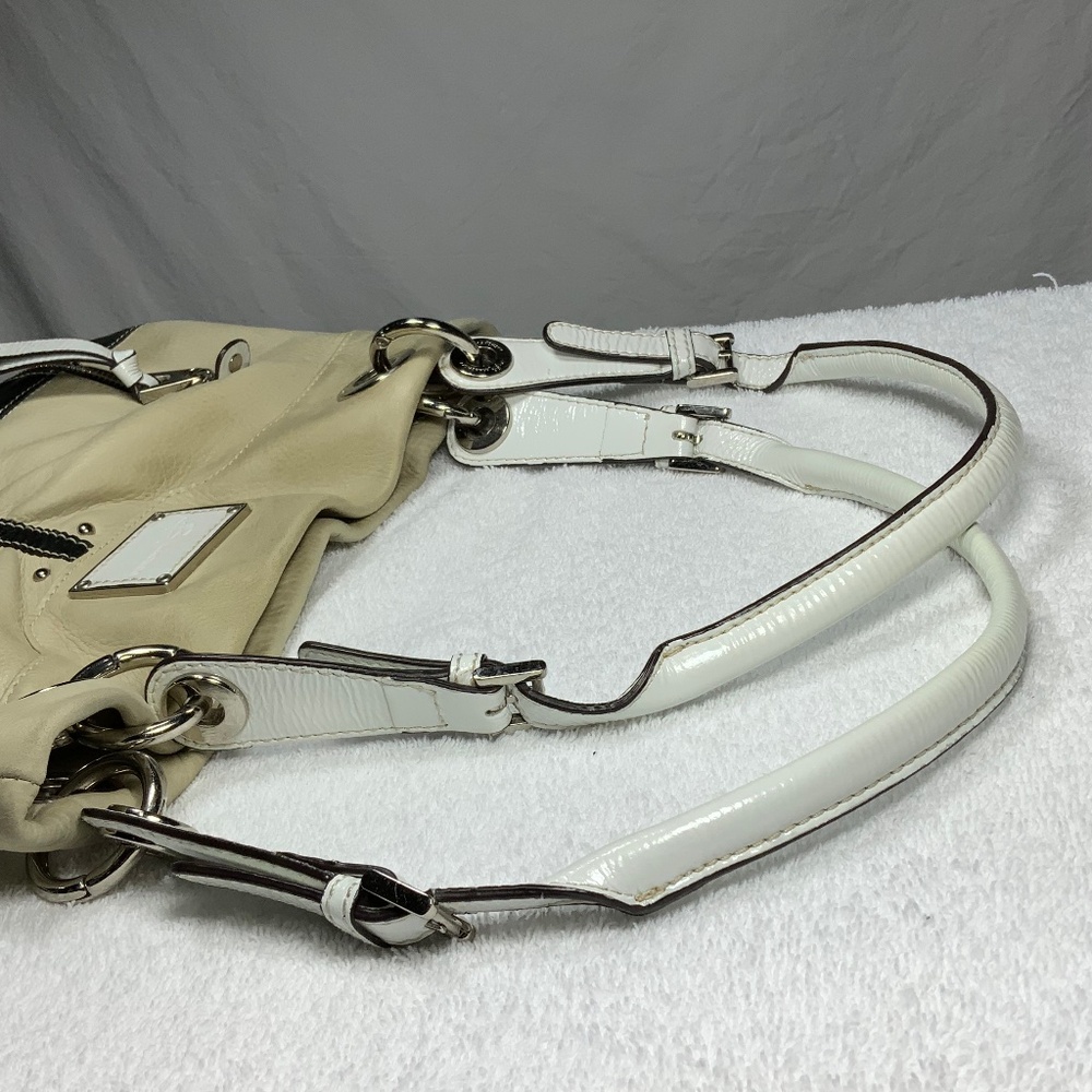 B. Makowsky Shoulder Bag - Picture 6 of 14